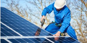 Installation Maintenance Panneaux Solaires Photovoltaïques à Monteplain